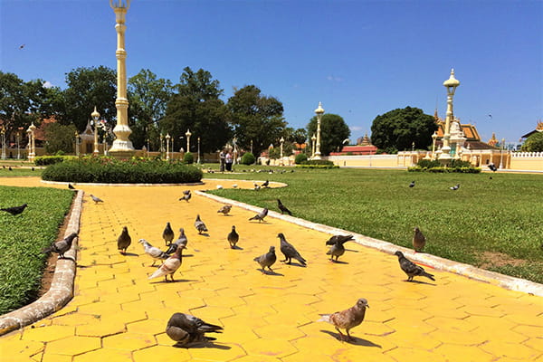 イメージ：カンボジア王宮（プノンペン）4