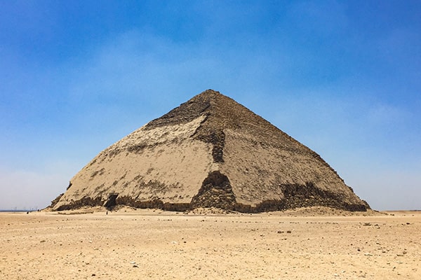 イメージ:ダハシュールの屈折ピラミッド