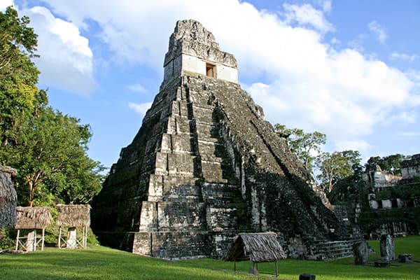 イメージ：ティカル遺跡（グアテマラ共和国）6