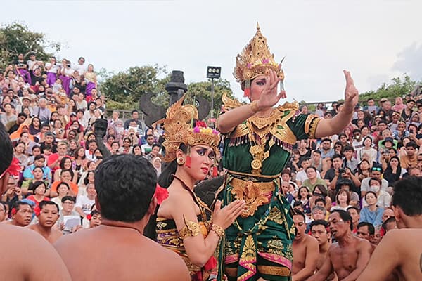 イメージ：ウルワツ寺院4