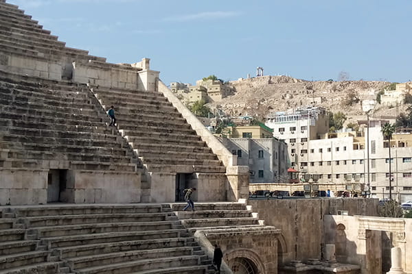 イメージ：ローマ円形劇場