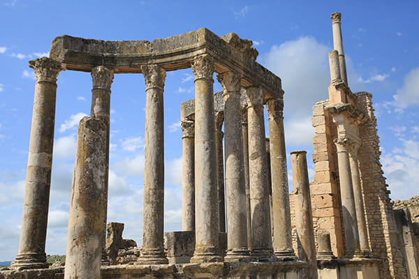 イメージ：ドゥッガ2