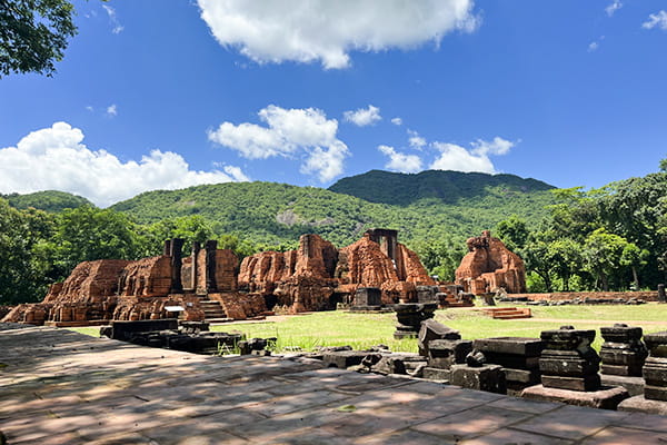 イメージ：ミーソン遺跡2