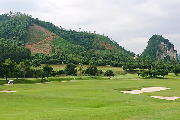 全日空ビジネスクラス利用 ソフィテルレジェンドメトロポールハノイホテルに滞在 ベトナムゴルフツアー5日間 ＝ハノイ＝