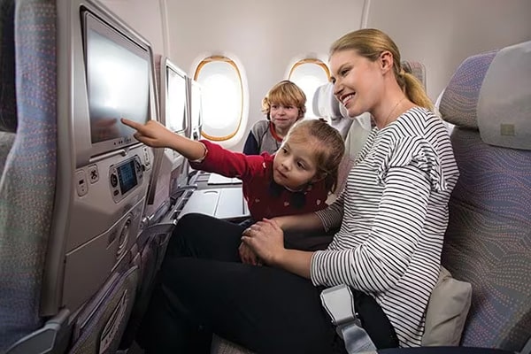 イメージ：充実の機内サービス、エンターテインメント『ice』9