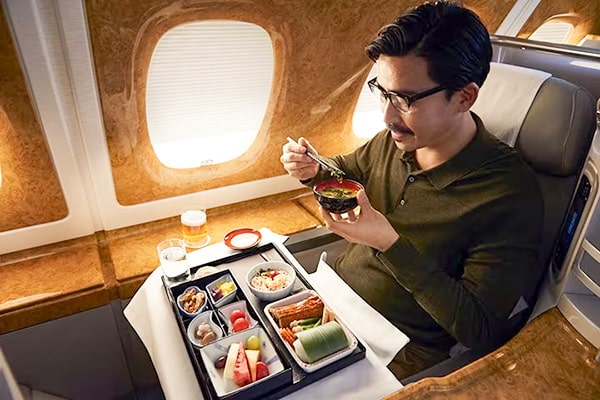 イメージ：機内での食事のクオリティ4