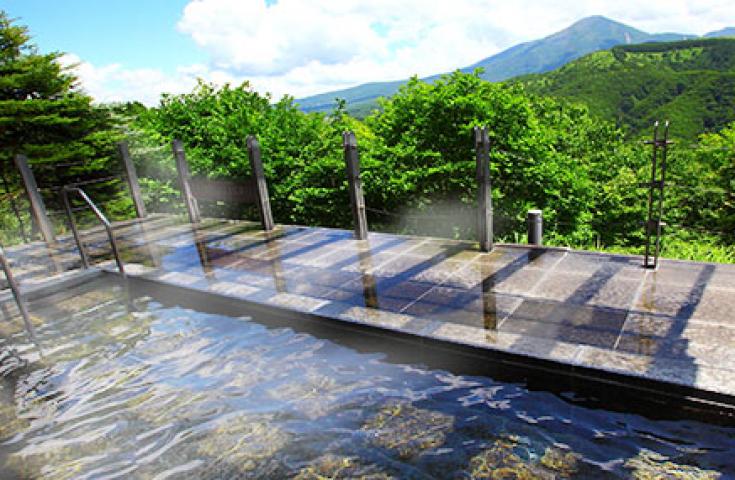 天然の湧水「天狗水（てんごんすい）」を使った露天風呂