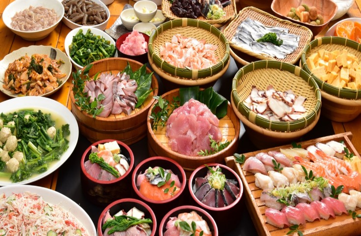 地魚寿司も食べ放題で堪能！