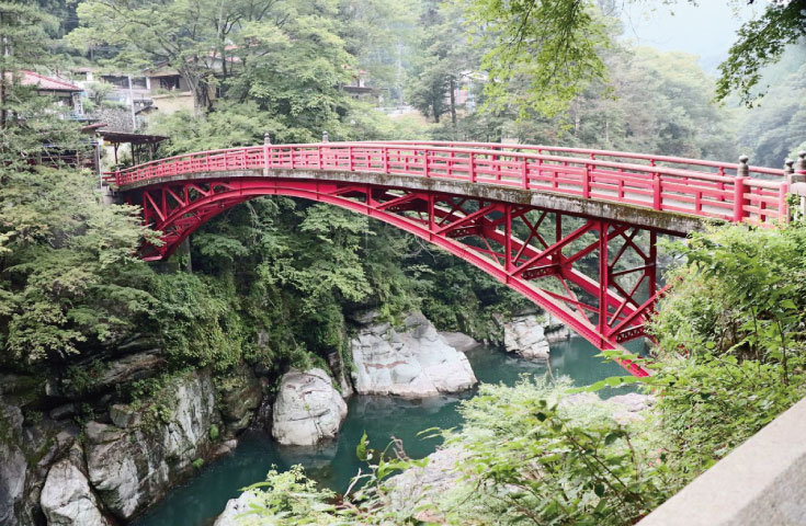 立川/八王子発]三峯神社 表参道トレッキングツアー＜関東屈指のパワースポット・古(いにしえ)の表参道を歩く＞