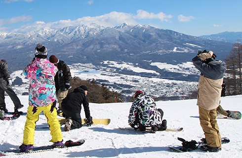 【ご自宅発着】〜ハイヤーでのプライベートな旅〜富士見パノラマリゾートでスキー/スノボード日帰りツアー【リフト1日券付き】
