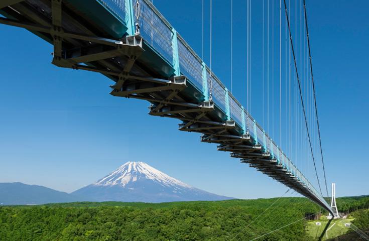 絶景の富士山を望む三島スカイウォーク