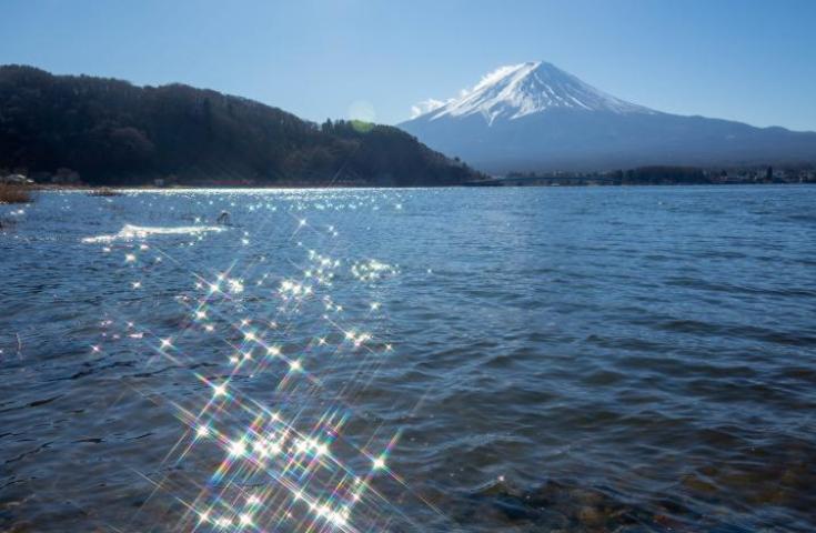We appreciate superb view Mount Fuji from the shore of Kawaguchiko
