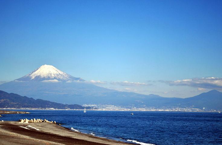 三保の松原からの富士山