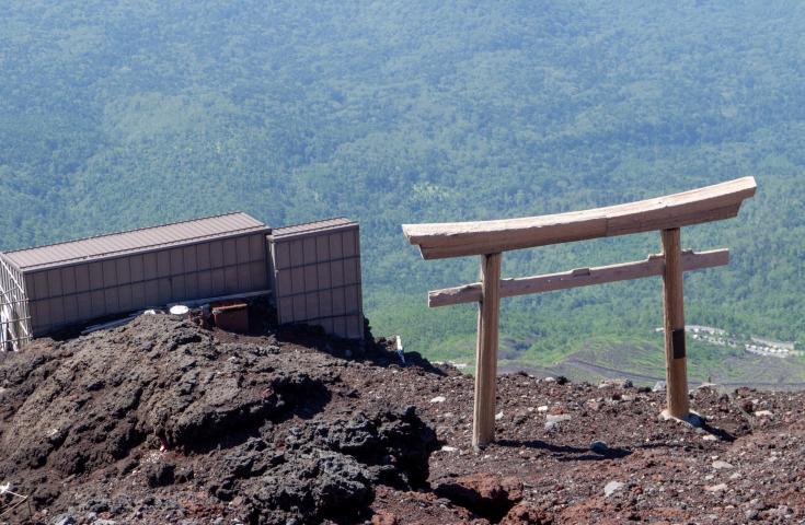 富士宮口登山道の鳥居